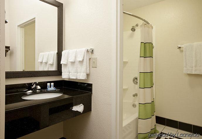 Fairfield Inn And Suites By Marriott Lake Charles - Sulphur Bagian luar foto